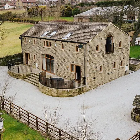 Cedar Barn - Uk33352 * Bradford (West Yorkshire)