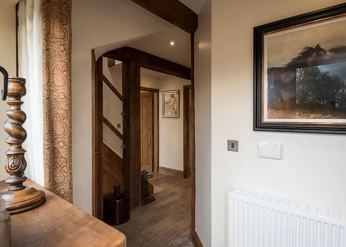 Cedar Barn - Uk33352 * 브래드퍼드